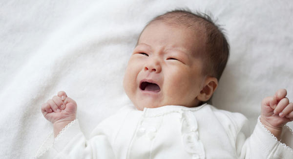 مقابله با کولیک نوزاد در تربیت فرزند