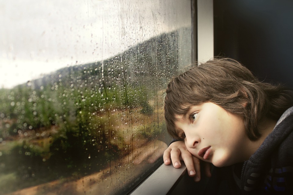 بررسی بیماری اسکیزوفرنی کودکی و راه درمان آن